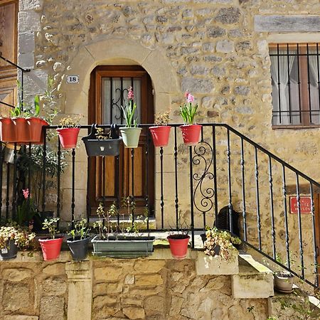 La Petite Maison Céreste Exterior foto